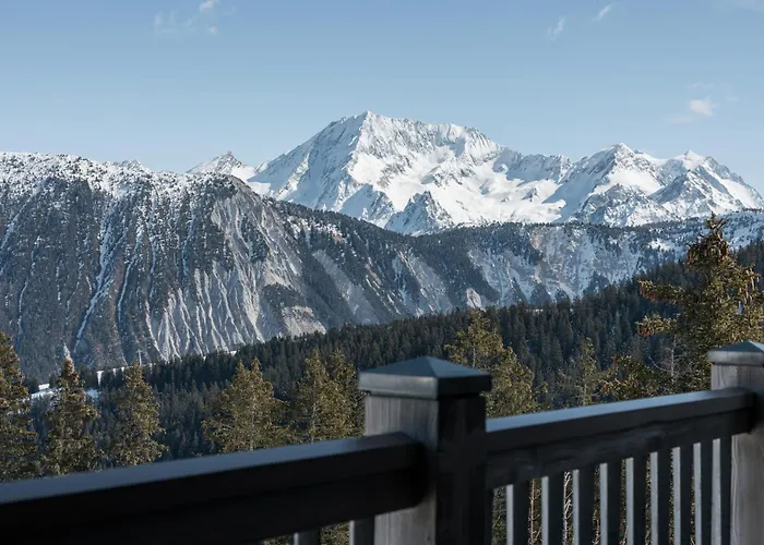 Le K2 Altitude Hotel 5*