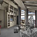 Le K2 Altitude Hotel 5*