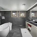 Hotel Le K2 Altitude 5*